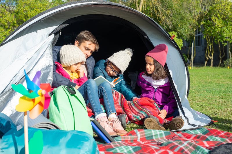 6 Activities You Can Plan for on a Family Camping Trip - Everything4Family